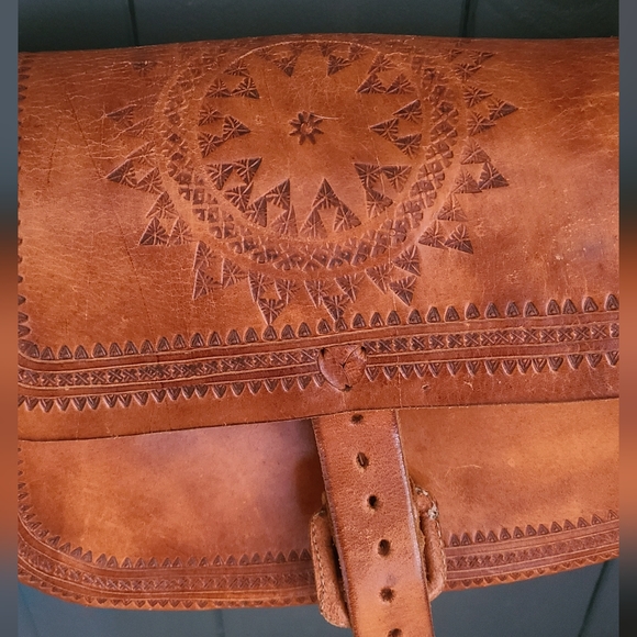 Tooled leather boho handbag - Picture 4 of 8
